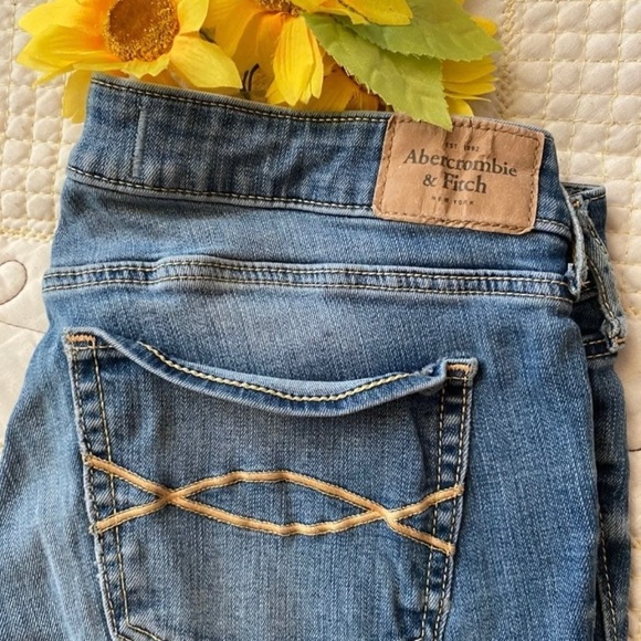 Abercrombie and Fitch Skinny Jeans - Picture 2 of 4